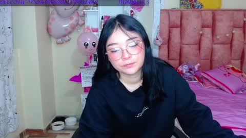nahia cute     only   online show from 02/13/25, 06:16