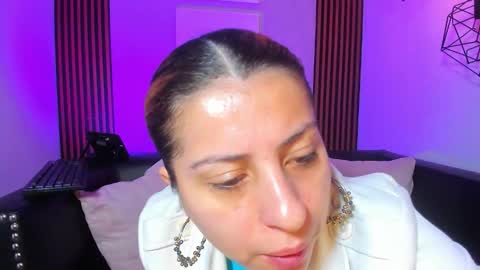 Snapshot of nahiajhonson_ chatting on 01/13/26, 01:05 Nahia online show from 01/13/26, 01:05