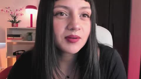 Nahia INDEPENDENT MODEL P online show from 03/05/26, 09:11