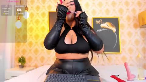 Snapshot of nahiara_lee_ chatting on 02/20/25, 08:58 Nahia online show from 02/20/25, 08:58