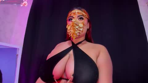 Snapshot of nahiara_lee_ chatting on 10/18/25, 12:06 Nahia online show from 10/18/25, 12:06