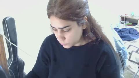 nahiarabiel online show from 11/01/25, 12:29