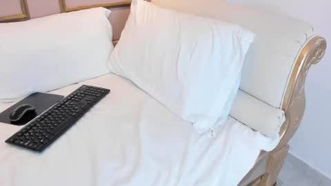 Snapshot of nahimithompson chatting on 11/20/25, 09:25 Nahimi online show from 11/20/25, 09:25