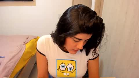 independent model online show from 03/19/26, 02:37