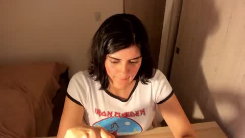 independent model online show from 06/25/26, 05:23