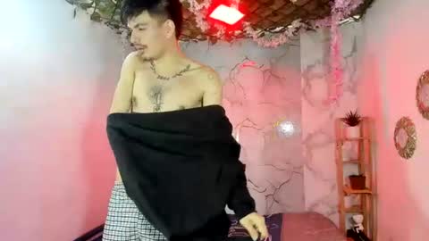 nahomi_hot2002 online show from 07/27/26, 01:18
