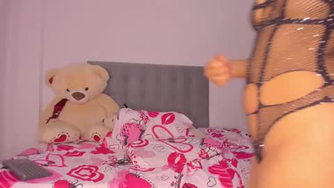 Laura online show from 01/09/25, 03:58