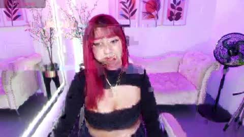 nahomi_velmont online show from 05/18/26, 07:09