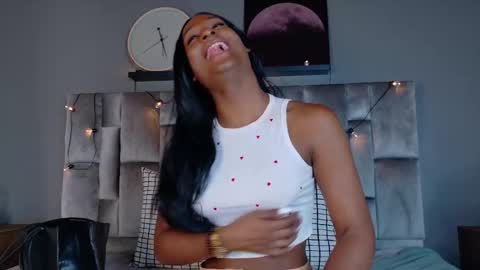  VICTORIA  online show from 11/26/25, 07:37