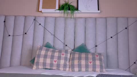  VICTORIA  online show from 04/09/26, 07:41