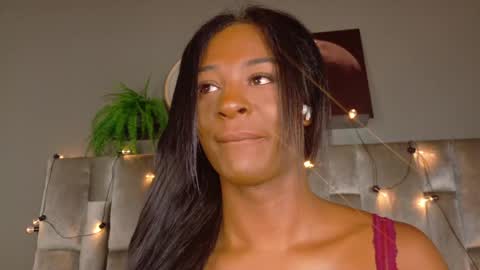 Snapshot of nahomicampbell_ chatting on 05/25/26, 07:31 VICTORIA online show from 05/25/26, 07:31