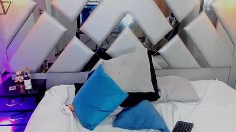 Snapshot of nahomii_hill chatting on 03/01/25, 12:17 Nahomi online show from 03/01/25, 12:17