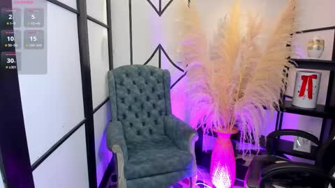 Nahomi online show from 02/25/26, 04:33