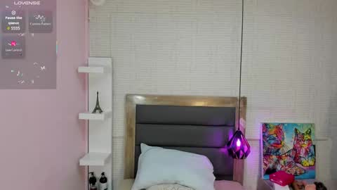   SHELBY   online show from 11/25/25, 12:05