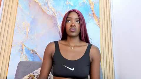 Nahomy  online show from 10/24/25, 10:06