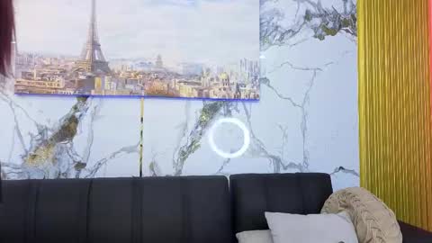 Snapshot of nahomy_smith23_aws chatting on 11/16/25, 01:17 nahomy_smith23_aws online show from 11/16/25, 01:17