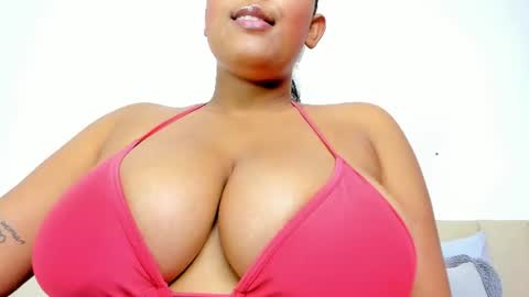 Nahomy online show from 07/25/26, 08:06