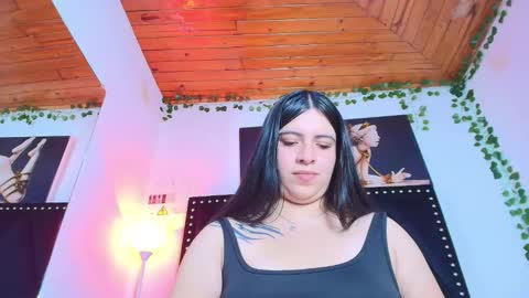 Naia x online show from 02/12/26, 08:15