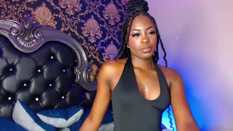 Naia online show from 11/12/25, 08:08