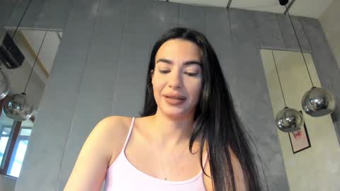 Naila online show from 12/07/24, 07:16