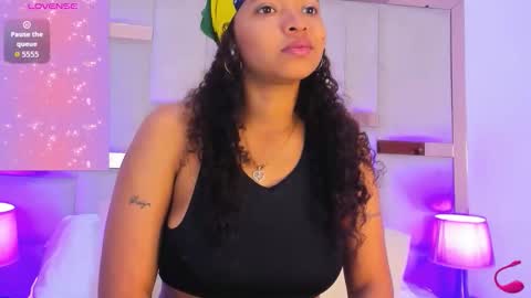 Naila online show from 04/23/26, 01:35