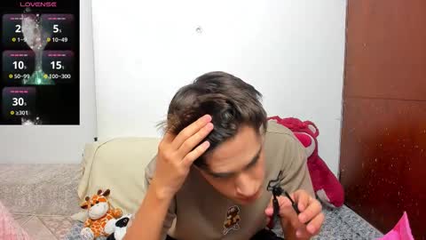 Snapshot of naim_theking chatting on 02/10/26, 01:32 N A I M T H E K I N G online show from 02/10/26, 01:32