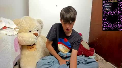 Snapshot of naim_theking chatting on 02/20/26, 04:18 N A I M T H E K I N G online show from 02/20/26, 04:18