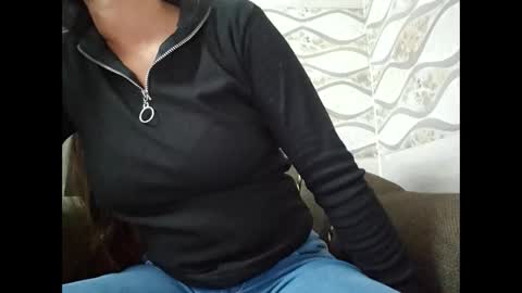 Naina online show from 02/11/26, 07:57