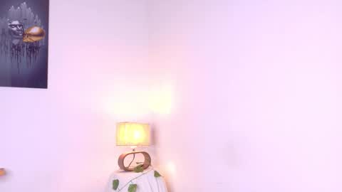 nairagold_ online show from 03/28/26, 01:05