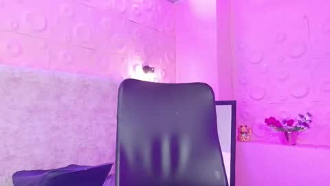 nairobi8 online show from 10/17/25, 05:15