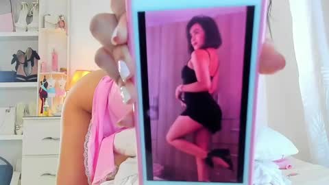 Naissha online show from 10/19/25, 03:45