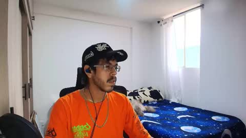 Snapshot of naitsihrc chatting on 11/24/25, 11:21 Nait online show from 11/24/25, 11:21