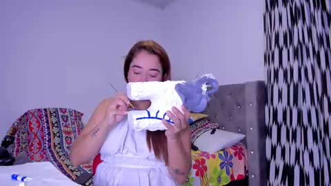 Natalia Flores online show from 02/02/26, 10:14