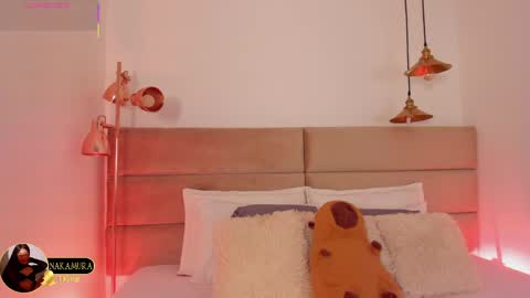 INSTAGRAM  m2221     online show from 04/23/26, 10:36