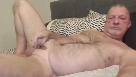 Snapshot of naked4ladies2 chatting on 02/02/25, 04:15 Naked4Ladies online show from 02/02/25, 04:15