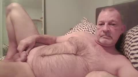 Snapshot of naked4ladies2 chatting on 01/16/26, 06:39 Naked4Ladies online show from 01/16/26, 06:39