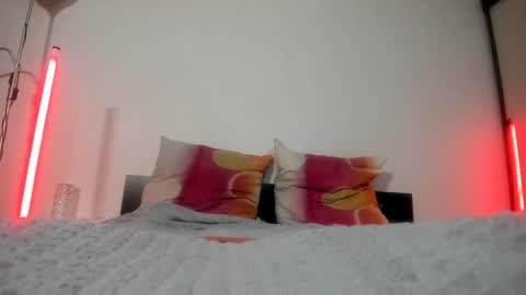 Snapshot of naked_psychologist chatting on 01/26/25, 03:47 Asy no face  online show from 01/26/25, 03:47