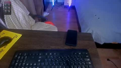 Snapshot of naked_psychologist chatting on 02/09/25, 11:25 Asy no face  online show from 02/09/25, 11:25