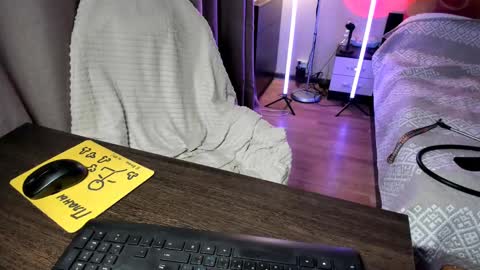 Snapshot of naked_psychologist chatting on 03/02/25, 03:48 Asy no face  online show from 03/02/25, 03:48