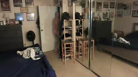 nakedmonkey online show from 12/19/25, 01:34