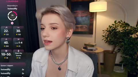 Kate online show from 11/13/25, 01:32