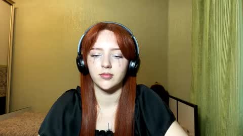 Luna online show from 02/22/26, 10:25