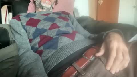 Snapshot of nakkit chatting on 11/29/25, 07:33 nakkit online show from 11/29/25, 07:33