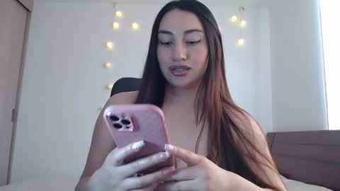 Snapshot of nala_foster chatting on 05/02/26, 04:56 Nala online show from 05/02/26, 04:56