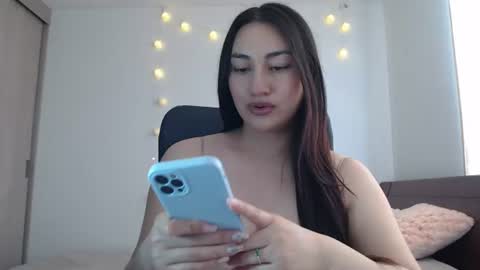 Snapshot of nala_foster chatting on 06/12/26, 03:55 Nala online show from 06/12/26, 03:55