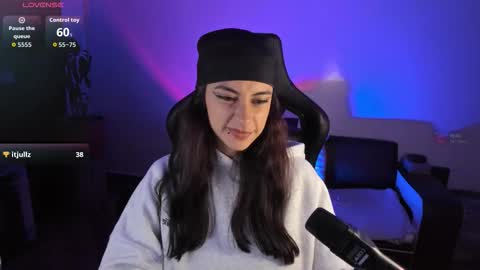 Snapshot of nala_saphir chatting on 12/18/25, 08:09 nala_saphir online show from 12/18/25, 08:09