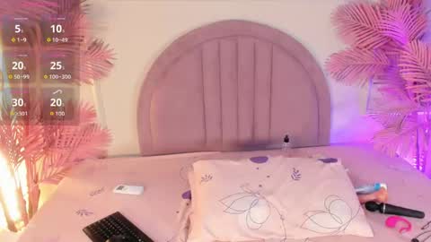 nalapalmer online show from 05/18/26, 11:38