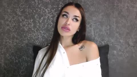 Lady online show from 11/03/25, 05:03