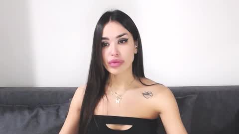 Lady online show from 12/22/25, 06:54