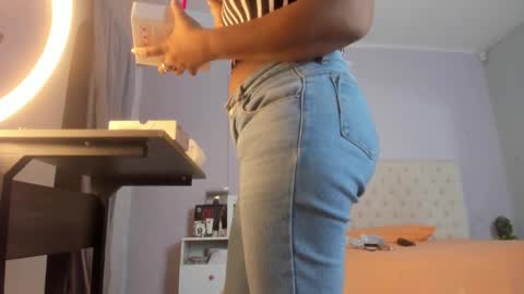 nami_sam online show from 12/23/24, 02:28